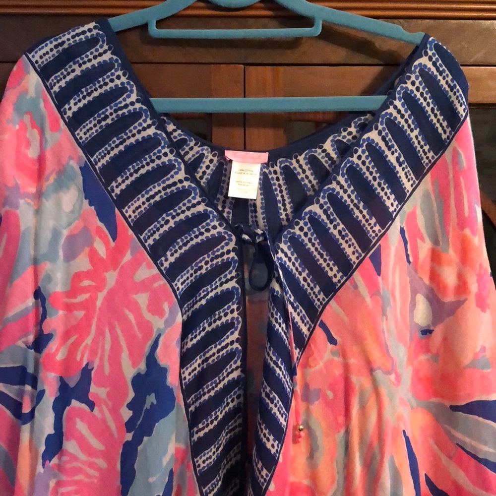 Lilly Pulitzer Cover Up. With tassels. One size.